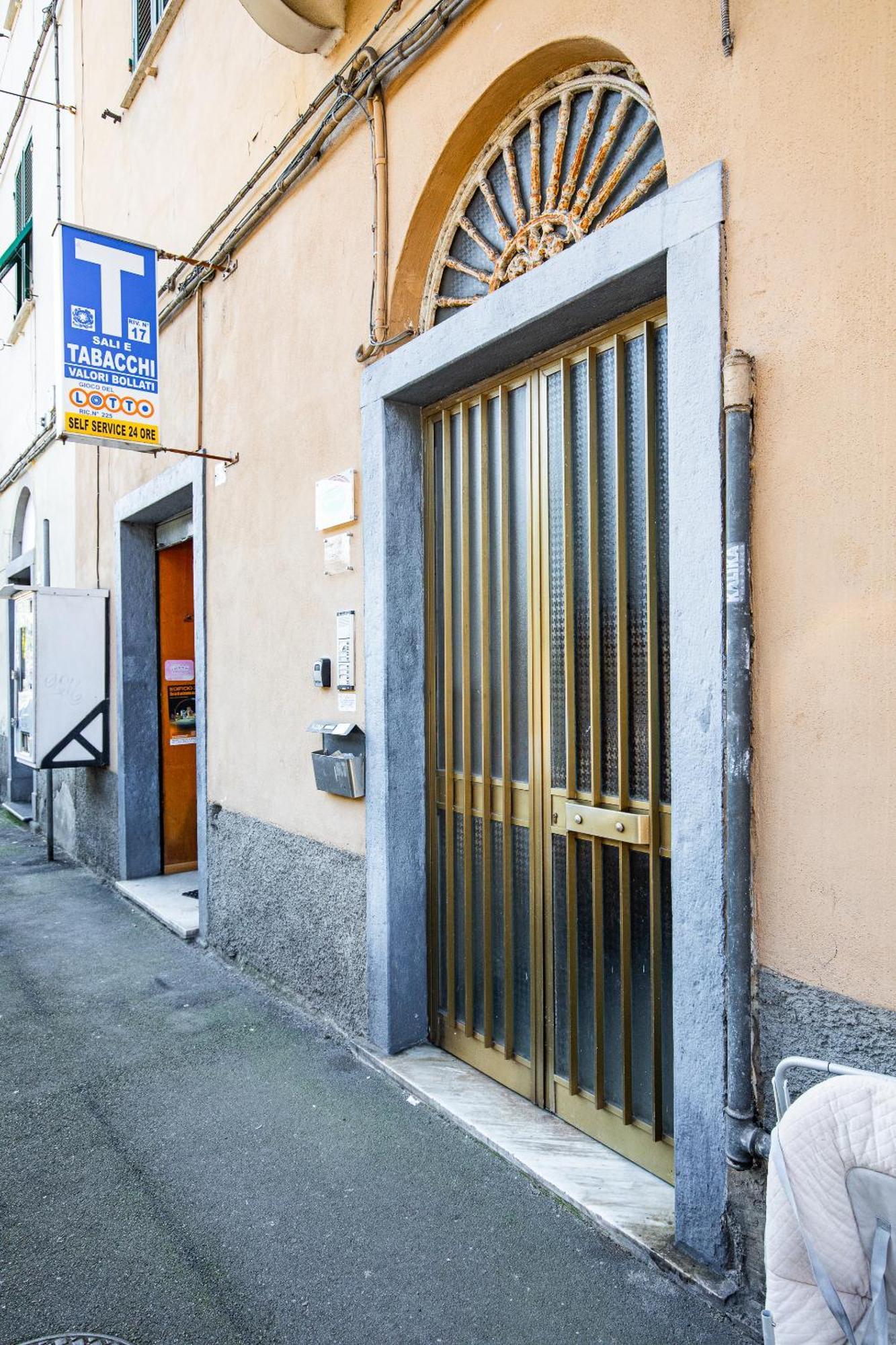 Elegante Dimora La Spezia-Free Parking Apartment Exterior photo