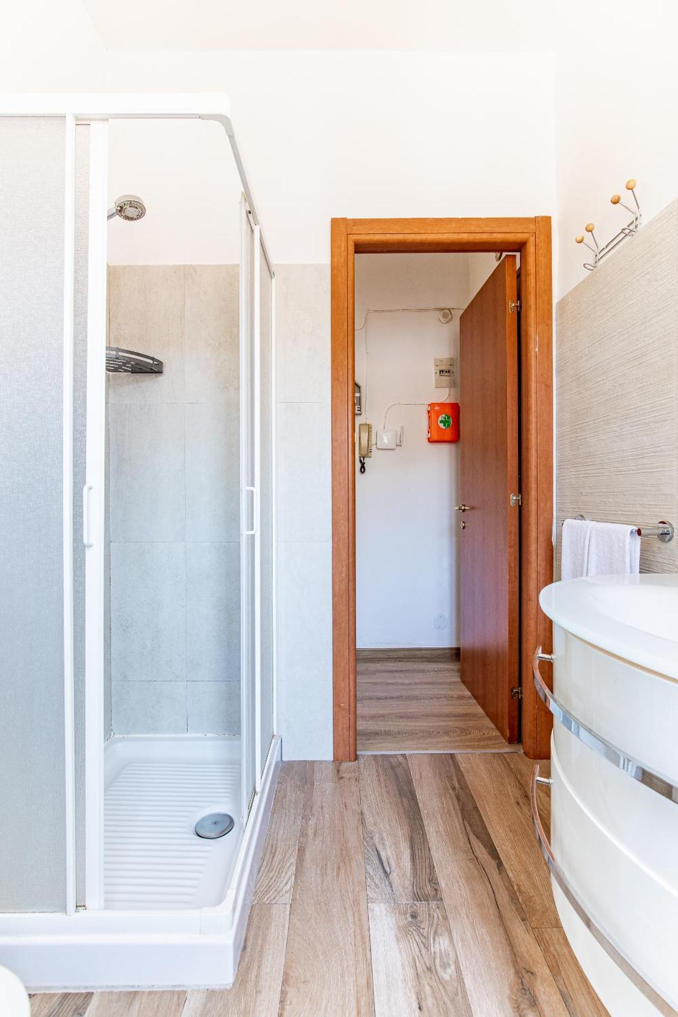 Elegante Dimora La Spezia-Free Parking Apartment Exterior photo